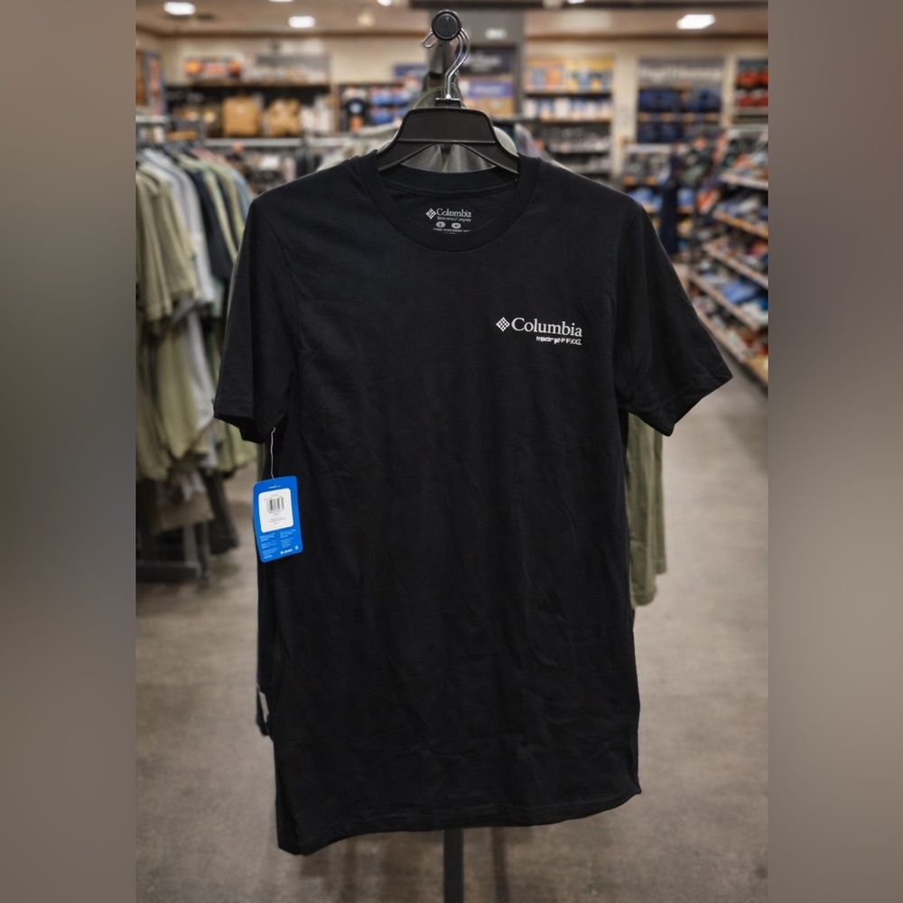 Columbia Black PFG T-Shirt Men’s Small Flag Short Sleeve Fishing Graphic Tee New
